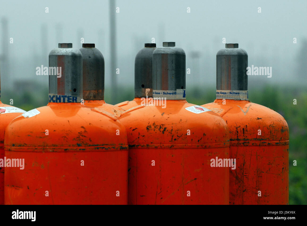 gas gas tank liquid gas pressure vessel container gas bomb gas bombs