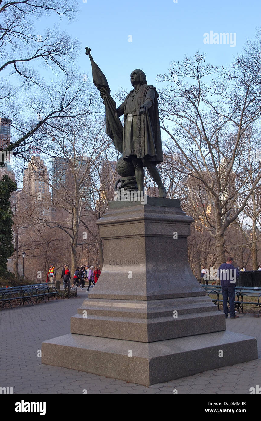christopher columbus statue central park Stock Photo Alamy