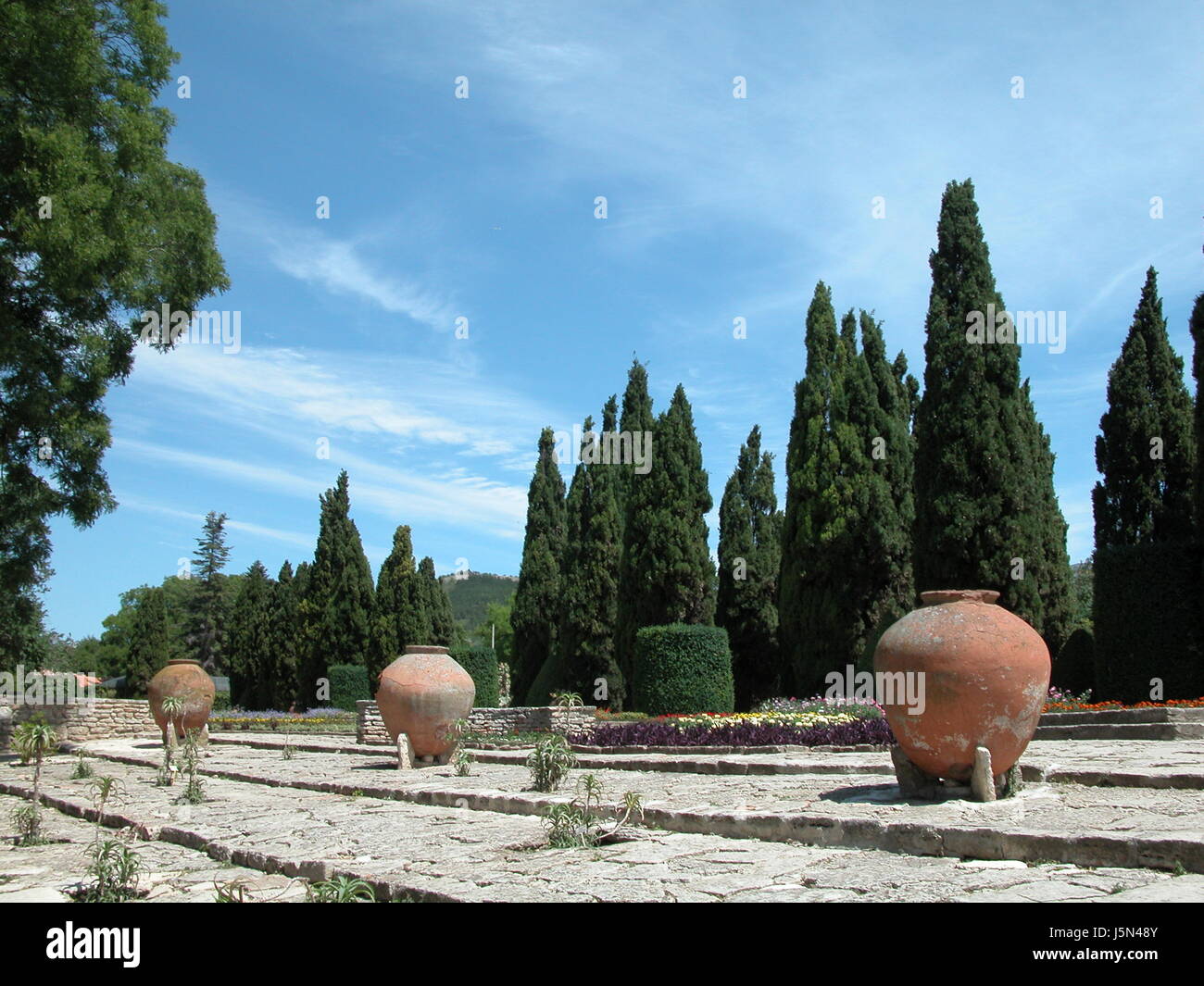 Mediterrane gartenanlage hires stock photography and images Alamy