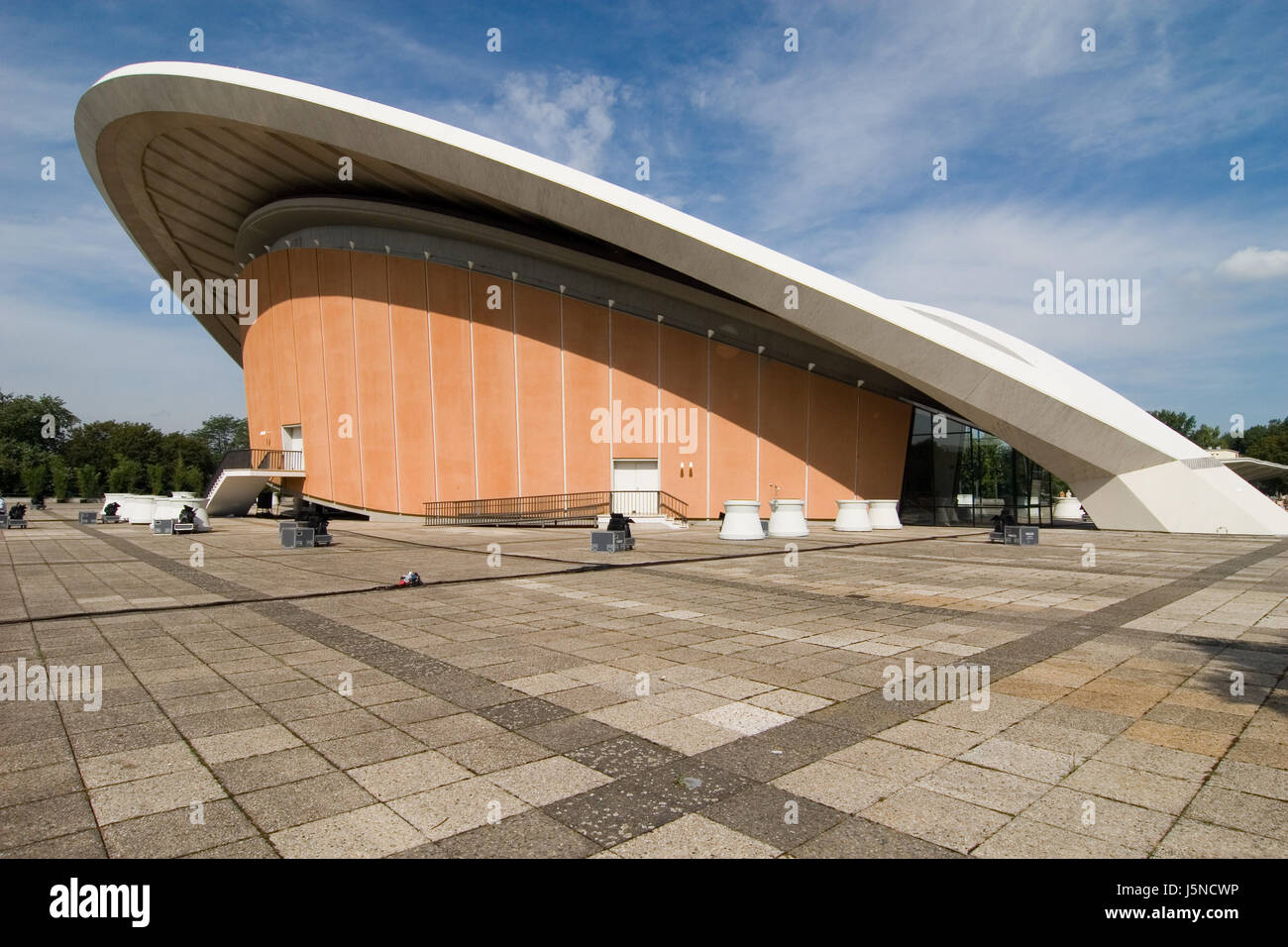 Arc In Berlin arc exposition berlin event facade style of construction architecture ...