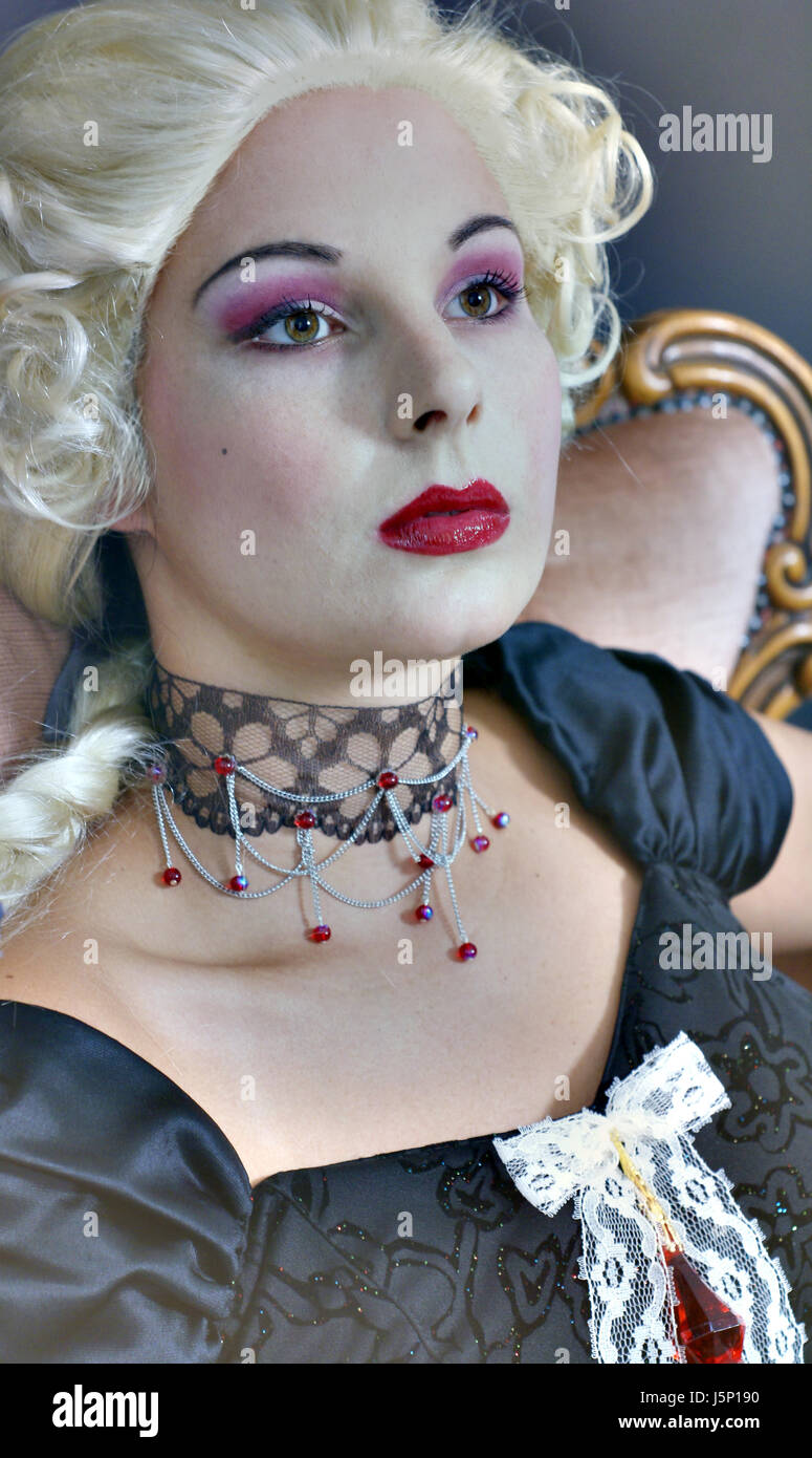 woman lady dreamy baroque elegance nostalgia chain lips wig noble rococo  makeup Stock Photo - Alamy
