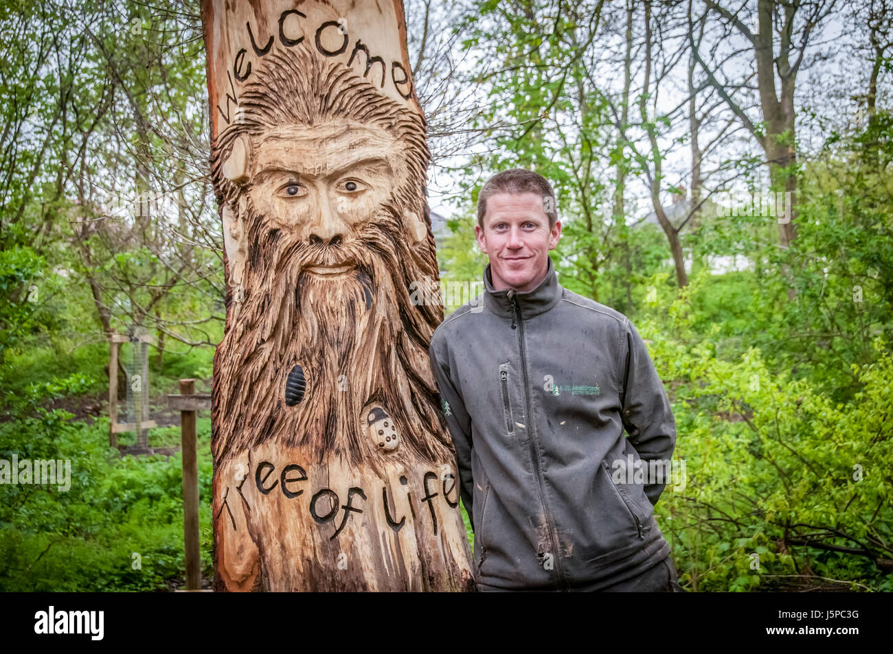 Chainsaw sculptures by Manchester sculptor Andy Burgess. Andy's work at ...