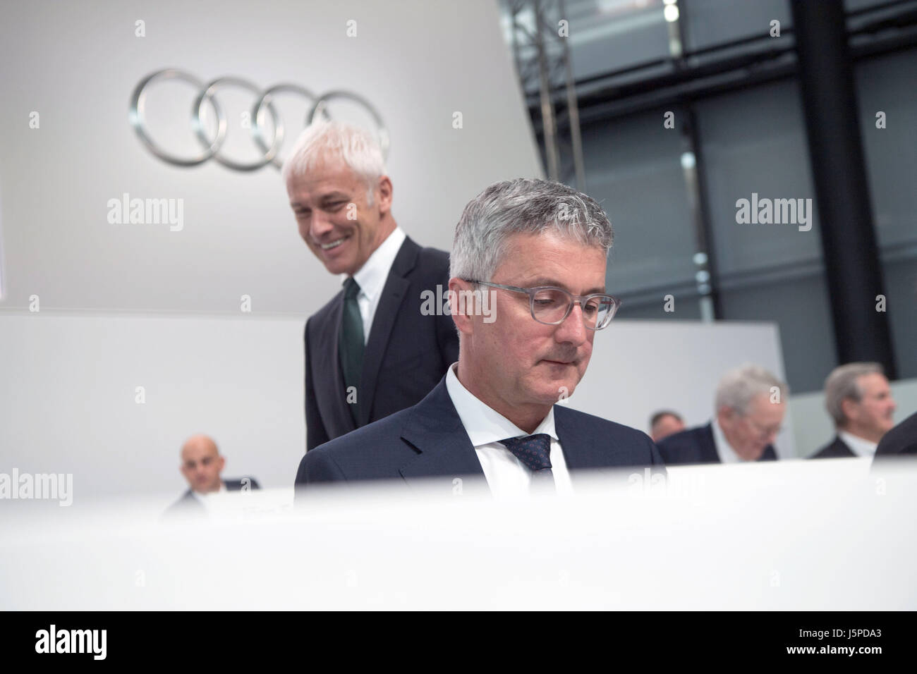 Neckarsulm, Germany. 18th May, 2017. dpatop - Matthias Mueller (l), CEO ...