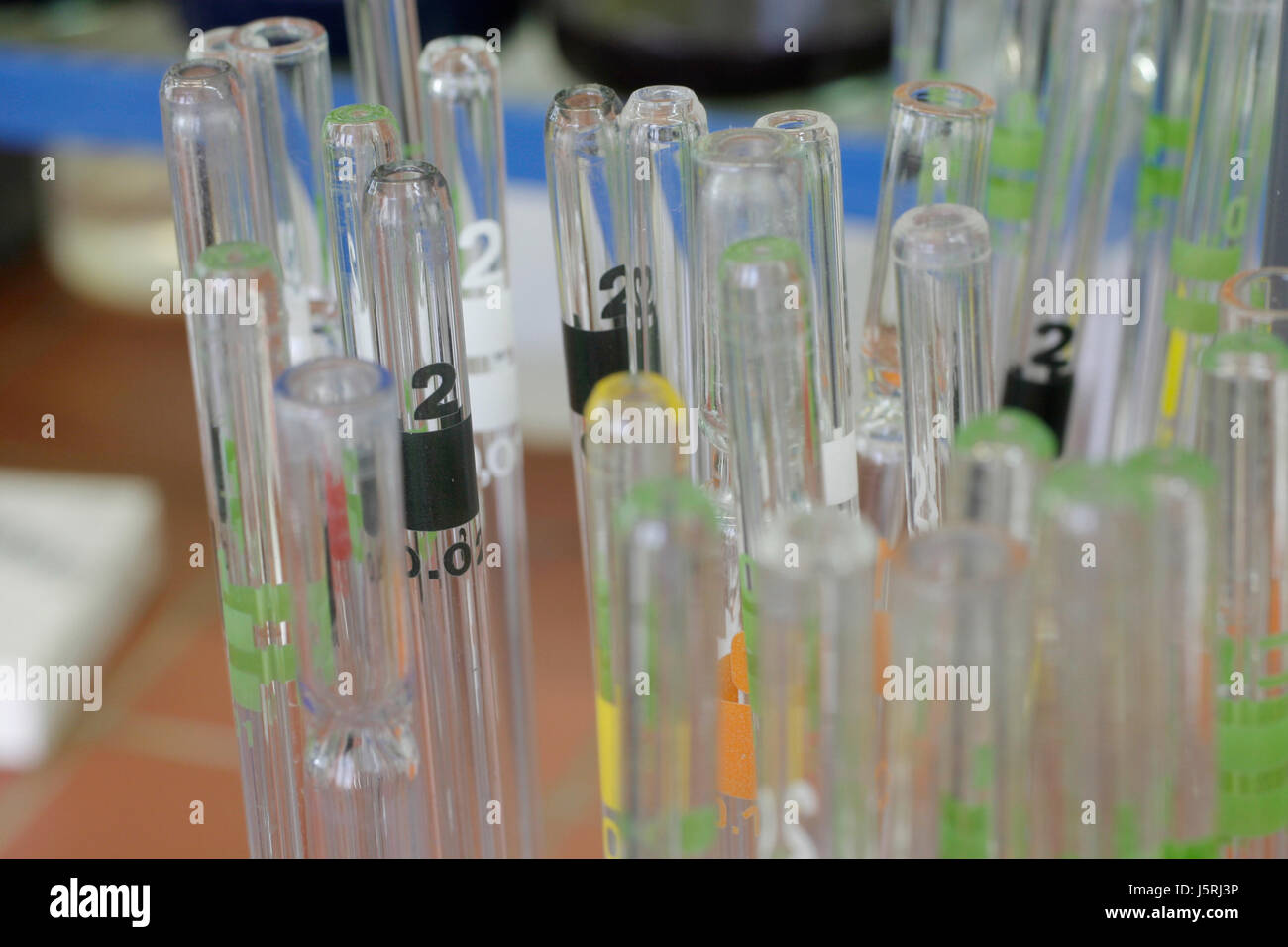 science research laboratory count rehearse pipettes analyze analyse
