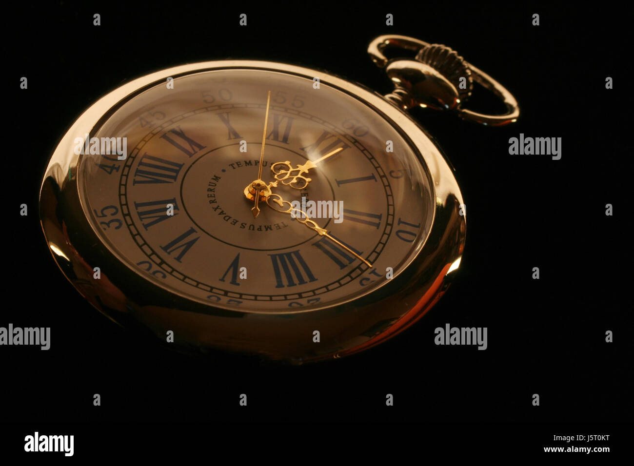 indicate-show-measured-sured-measure-clock-time-everyday-life-dial