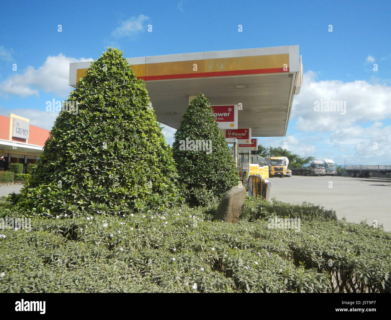 Fuel station amenities hires stock photography and images Alamy
