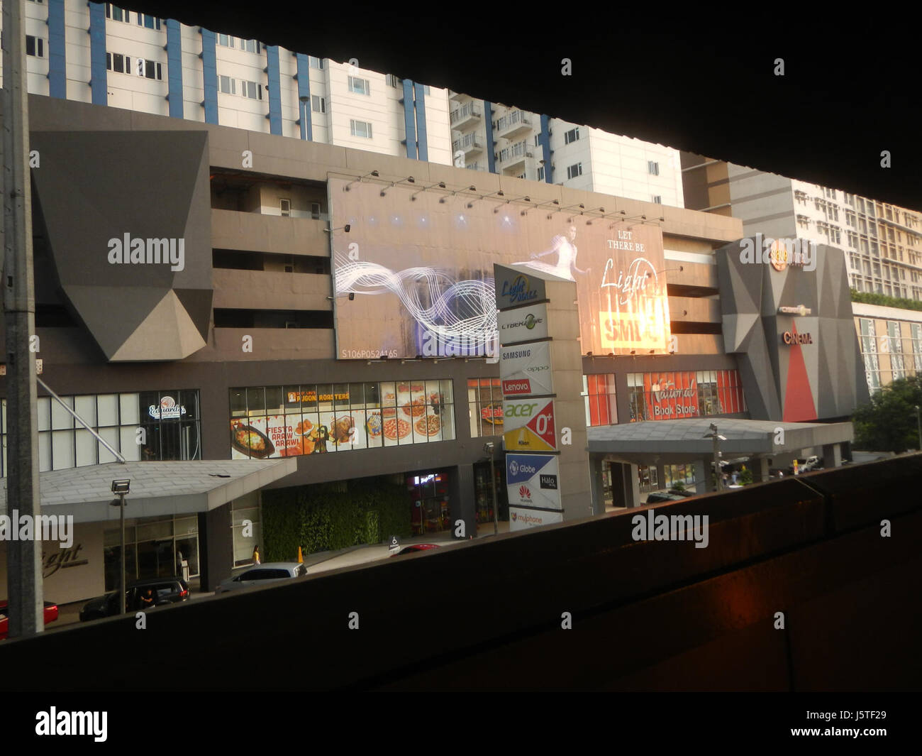 Light Mall and Light Residences are key developments located in Mandaluyong City, along EDSA Boni Pioneer. This project by SMDC combines residential and commercial spaces, providing a hub for urban living and retail in the area. Stock Photo