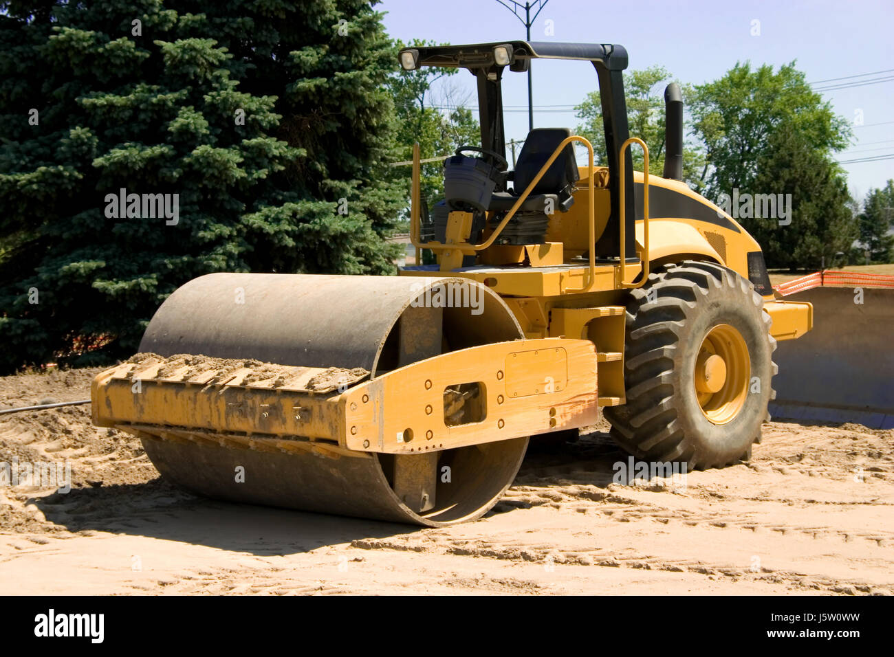 industrial machinery steamroller equipment roller construction wait waiting  job Stock Photo - Alamy