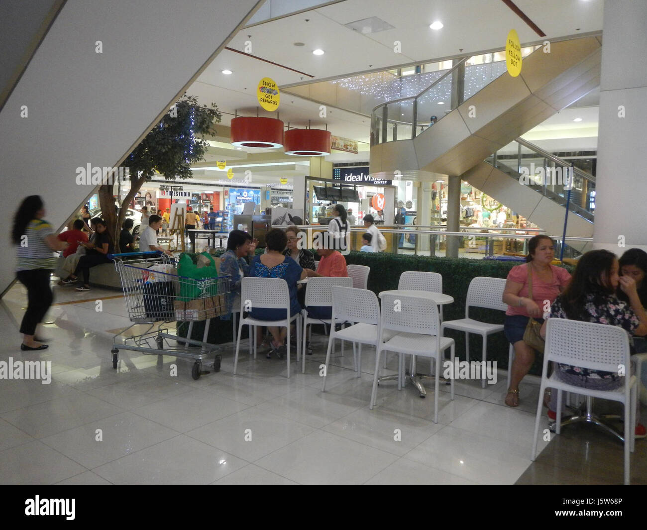 01156 SM City Marikina 05 Stock Photo Alamy