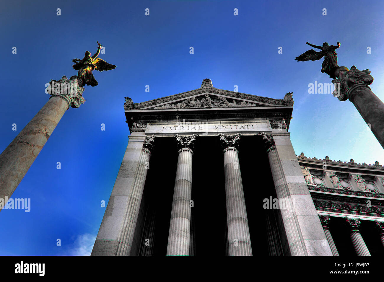 Rome roma typewriter portable typewriter bridecake wedding cake rom italien Stock Photo Alamy