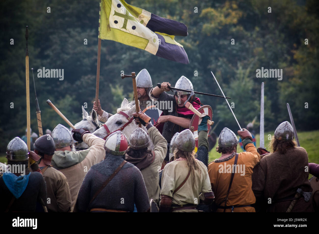 Battle of hastings reenactment hi-res stock photography and images - Alamy