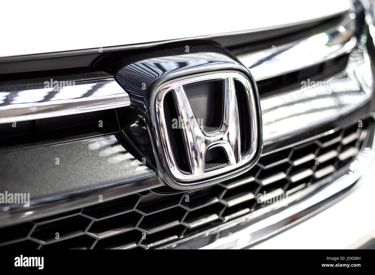 Honda Car Logo High Resolution Stock Photography and Images - Alamy