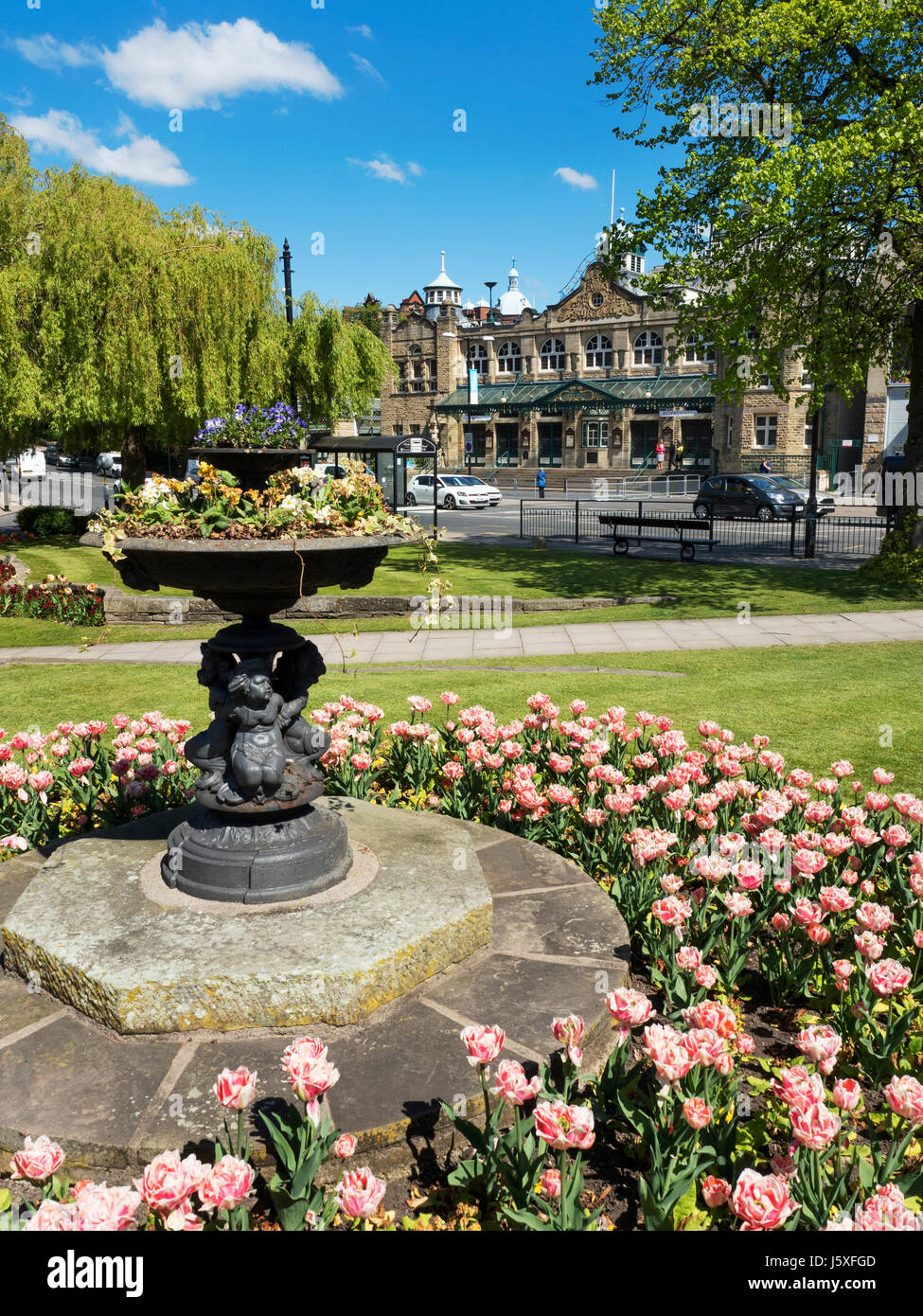 Harrogate town centre hires stock photography and images Alamy