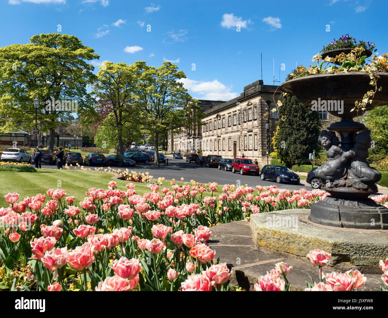 Crescent gardens in harrogate hires stock photography and images Alamy