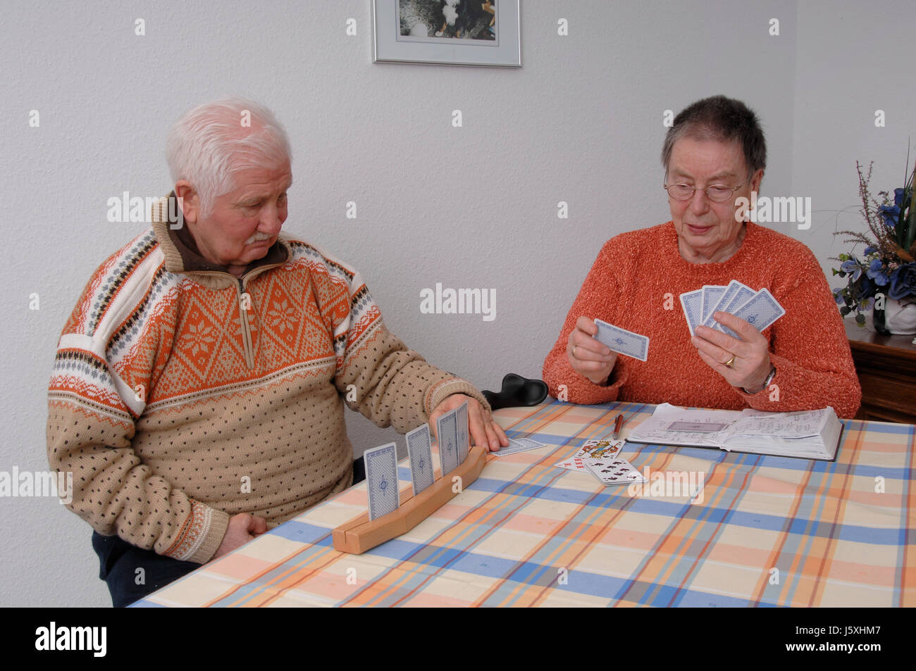 game tournament play playing plays played seniors senior citizens the ...