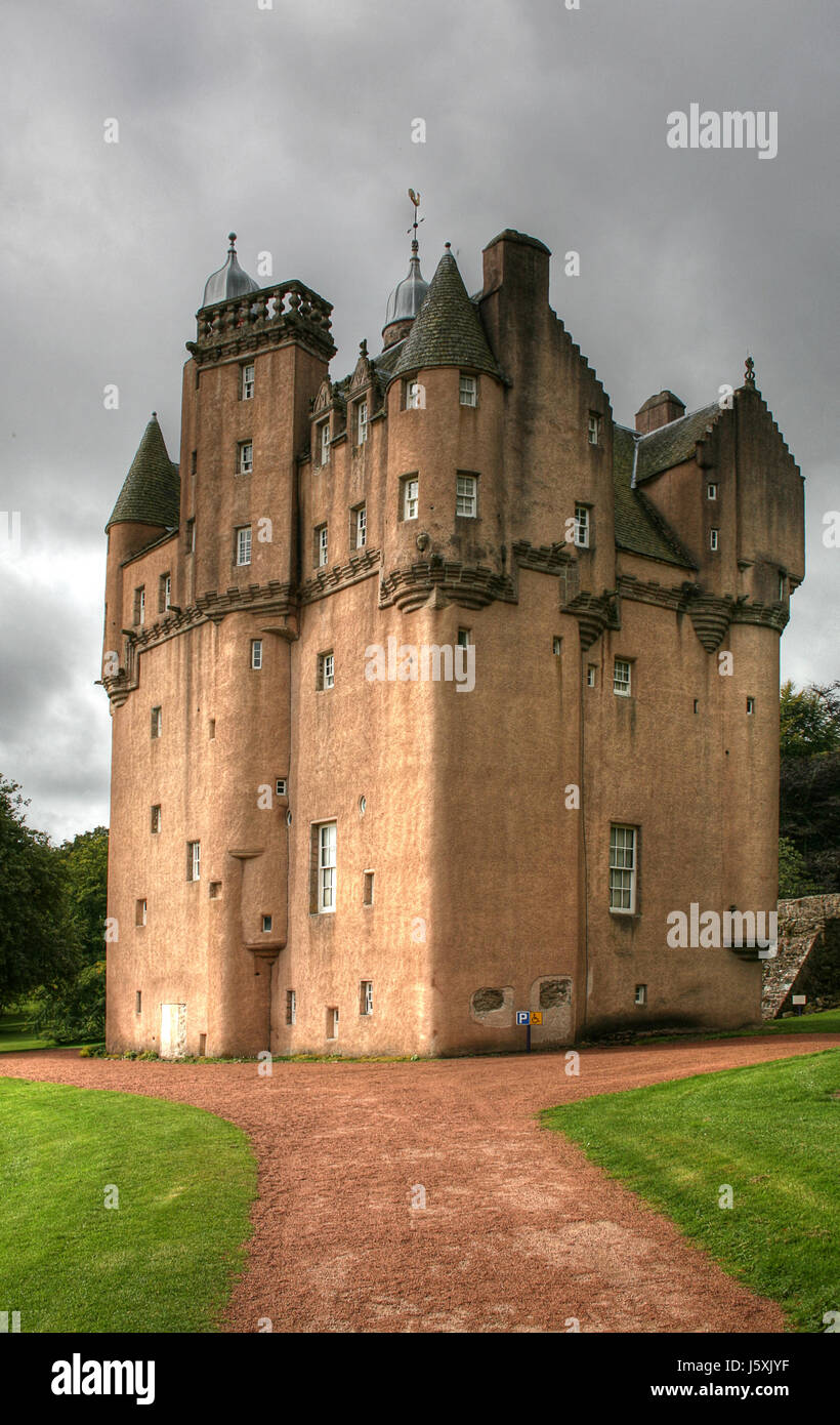 scotland chateau castle historical sightseeing scotland national trust meadow Stock Photo