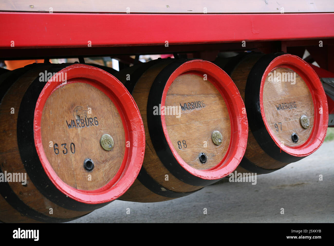 beer vats tons beer barrel beer barrels barrel brown brownish