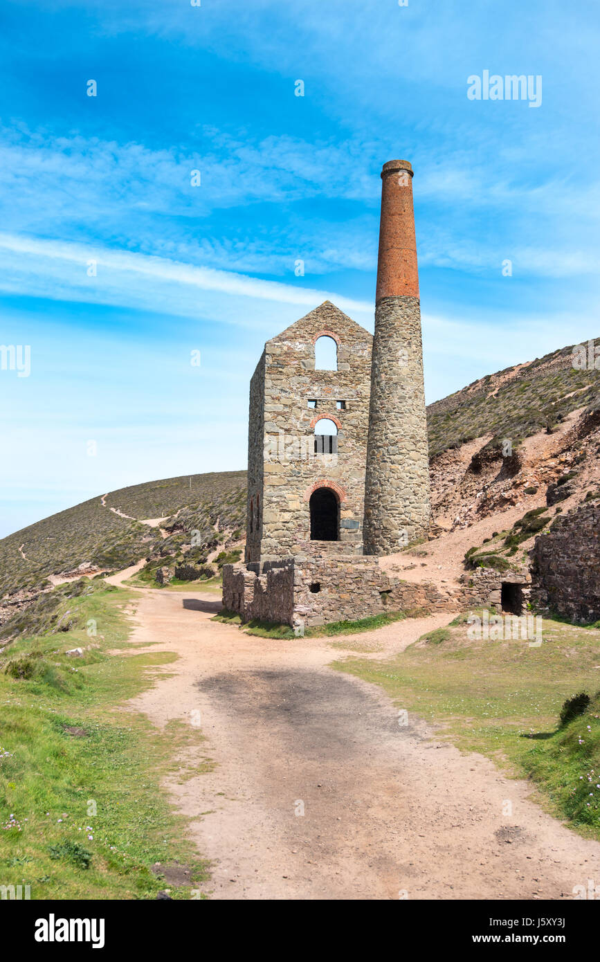 CHAPEL PORTH, CORNWALL, UK - 24APR2017: The Towanroath Engine House at Wheal Coates is sited adjacent to the South West Coastal Footpath. Stock Photo