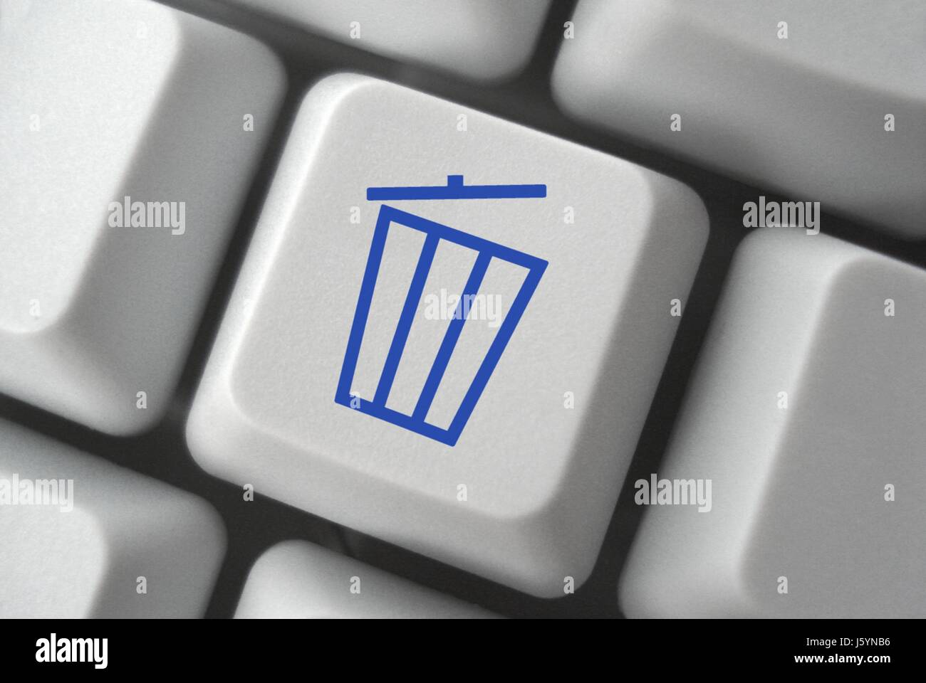 trash button ii Stock Photo - Alamy
