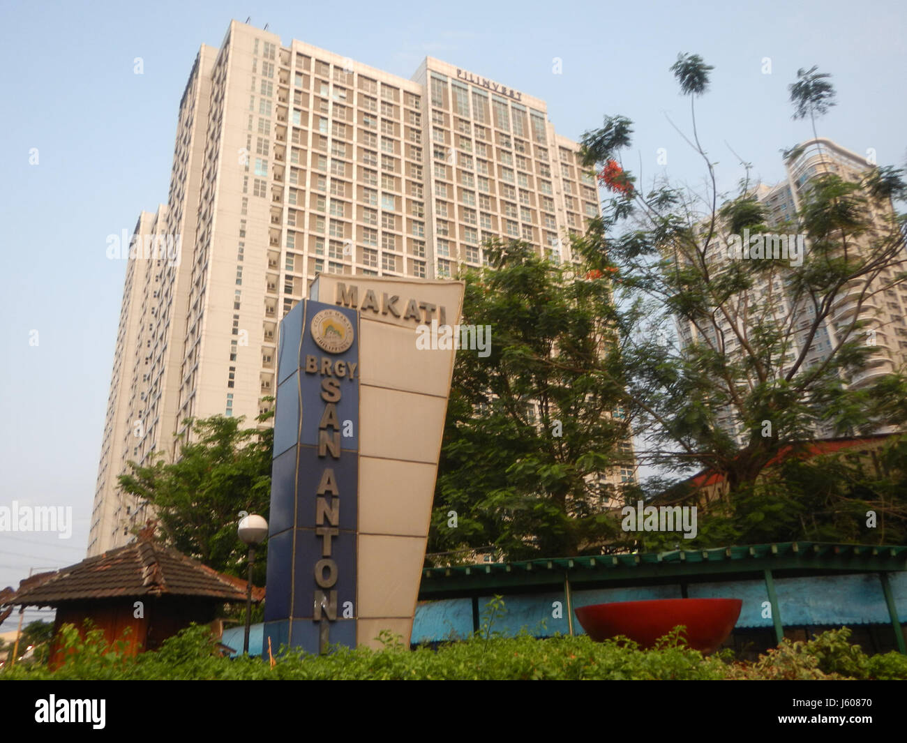 0265 Buendia Makati Executive Towers Pio del Pilar San Antonio Makati