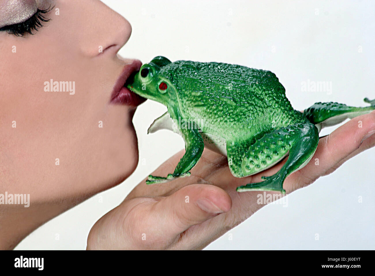 The Princess And The Frog Kiss