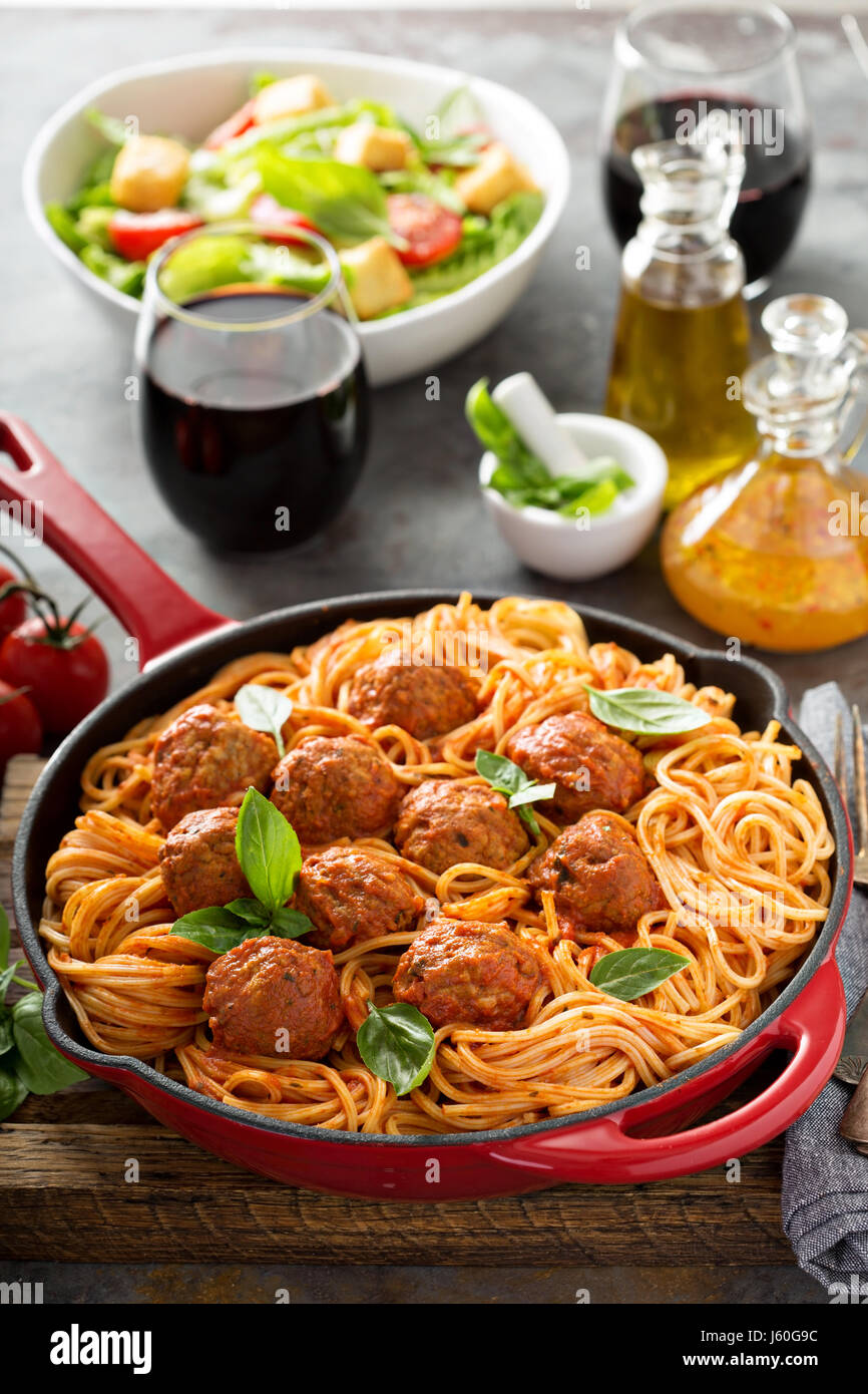 Spaghetti with tomato sauce and meatballs Stock Photo Alamy
