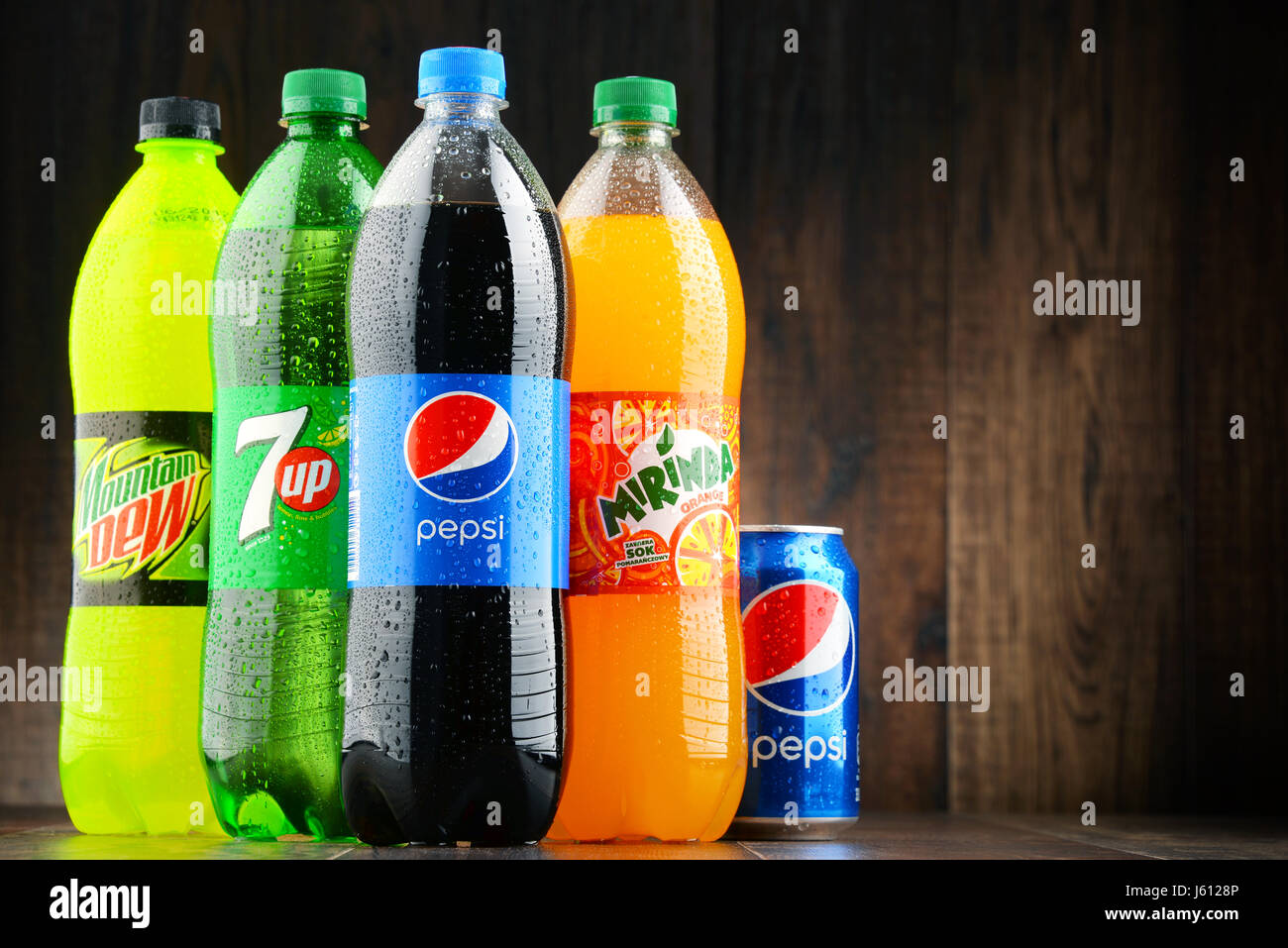 Download Mountain Dew Bottle High Resolution Stock Photography And Images Alamy PSD Mockup Templates