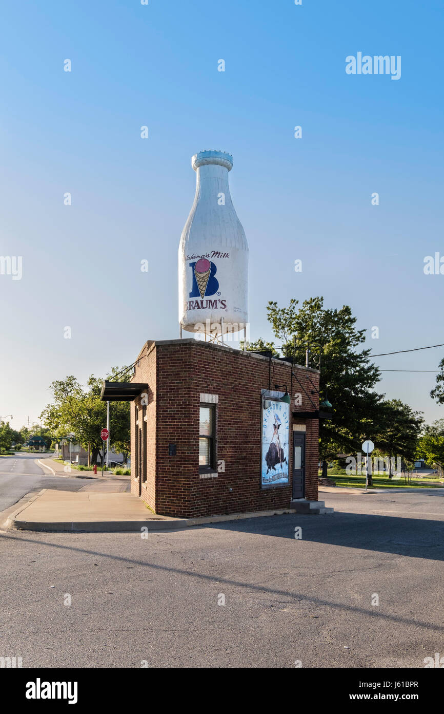 The Milk Bottle building, used to be known as the Milk Bottle grocery, is located on Route 66 at 2425 North Classen Blvd. in Oklahoma City, OK, USA. Stock Photo