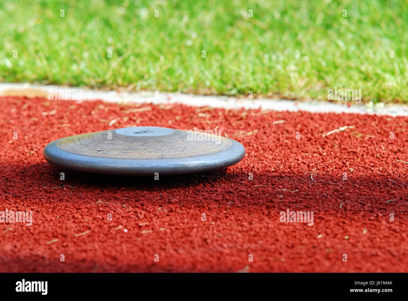 sport sports disc discus sportturned out athletics tartan track sport