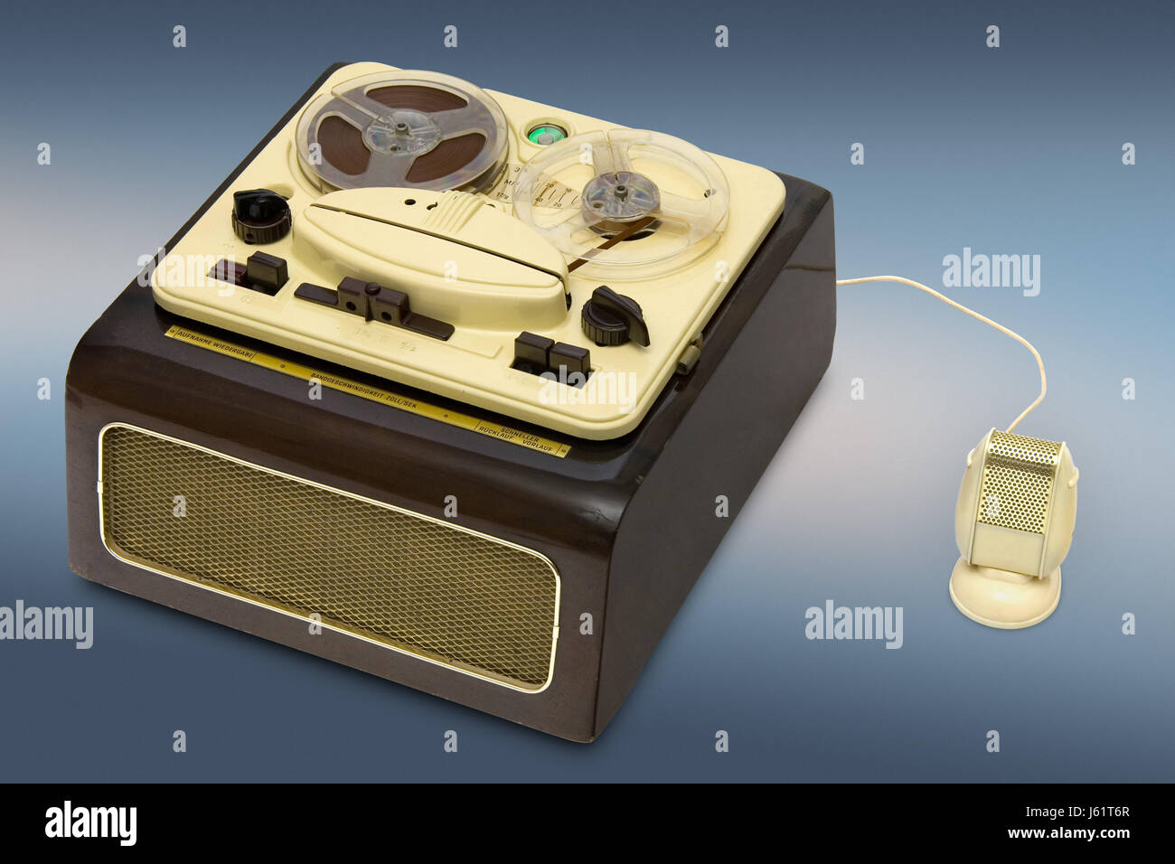 Tape recorder microphone hires stock photography and images Alamy