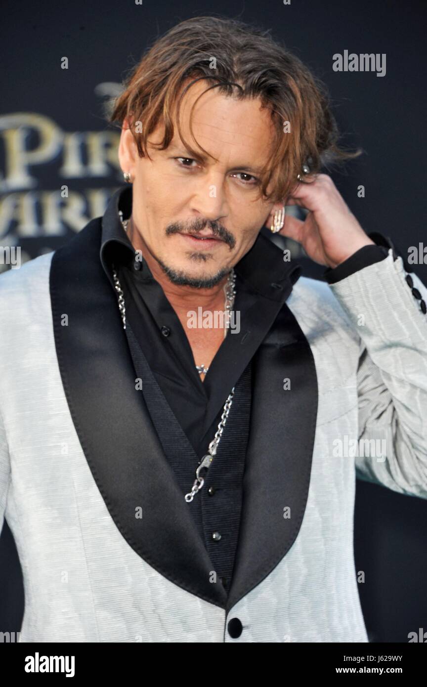 2017 johnny depp hi-res stock photography and images - Alamy
