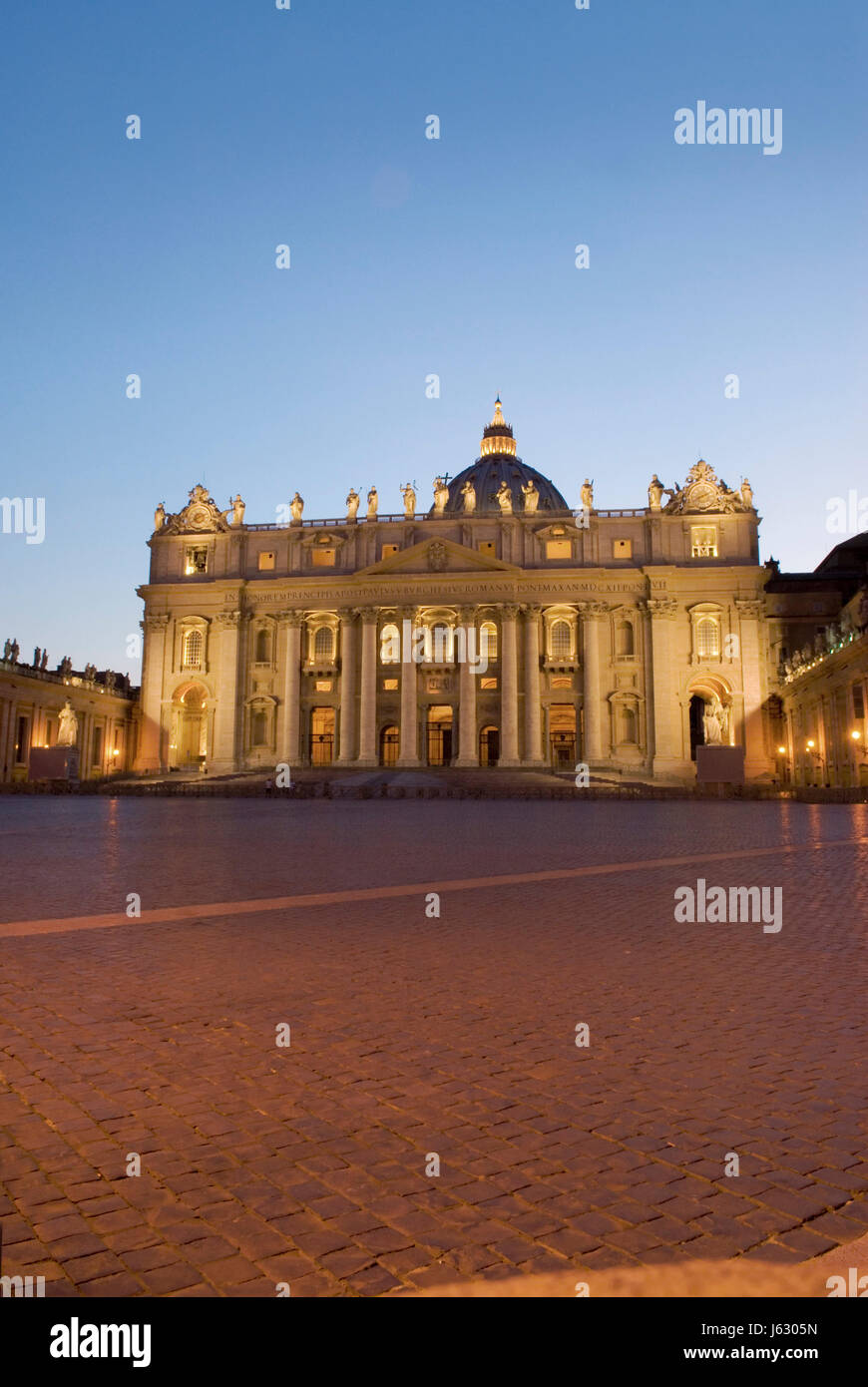 night nighttime petersdom Rome roma catholic vatican story religion ...