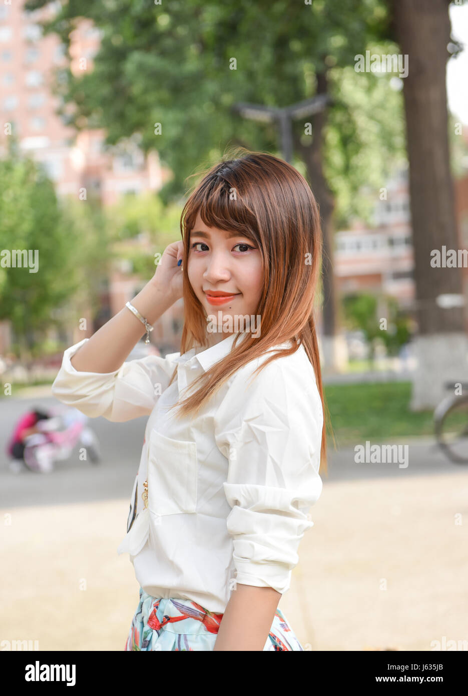 Asian young student hi-res stock photography and images - Alamy