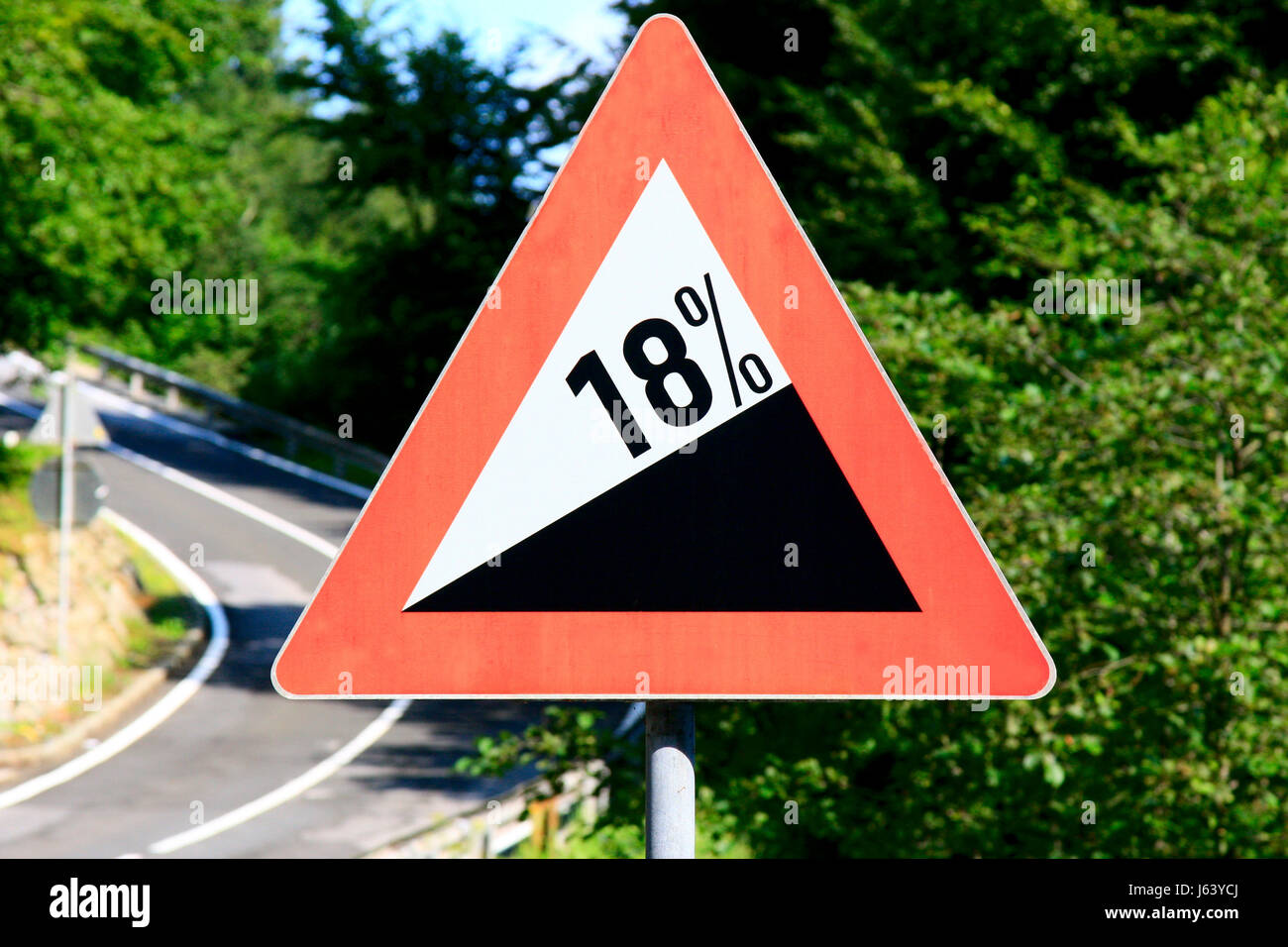 Sign signal. Sign signal. Знак использования жилетки. Сигнал stop. Необычные дорожные знаки.