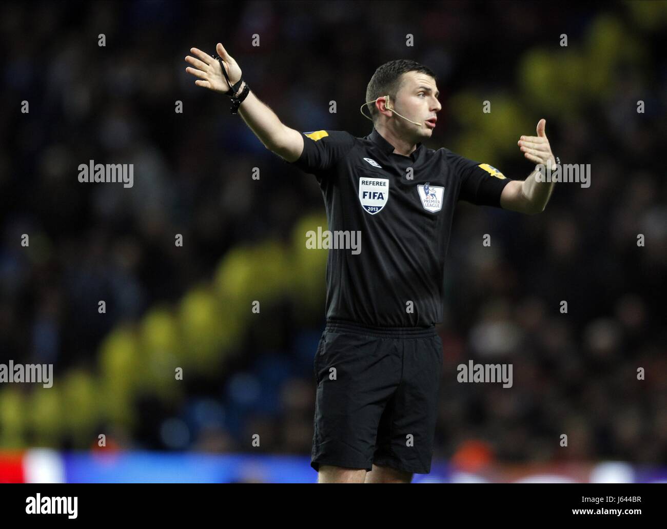 MICHAEL OLIVER PREMIERSHIP REFEREE ETIHAD STADIUM MANCHESTER ENGLAND 01