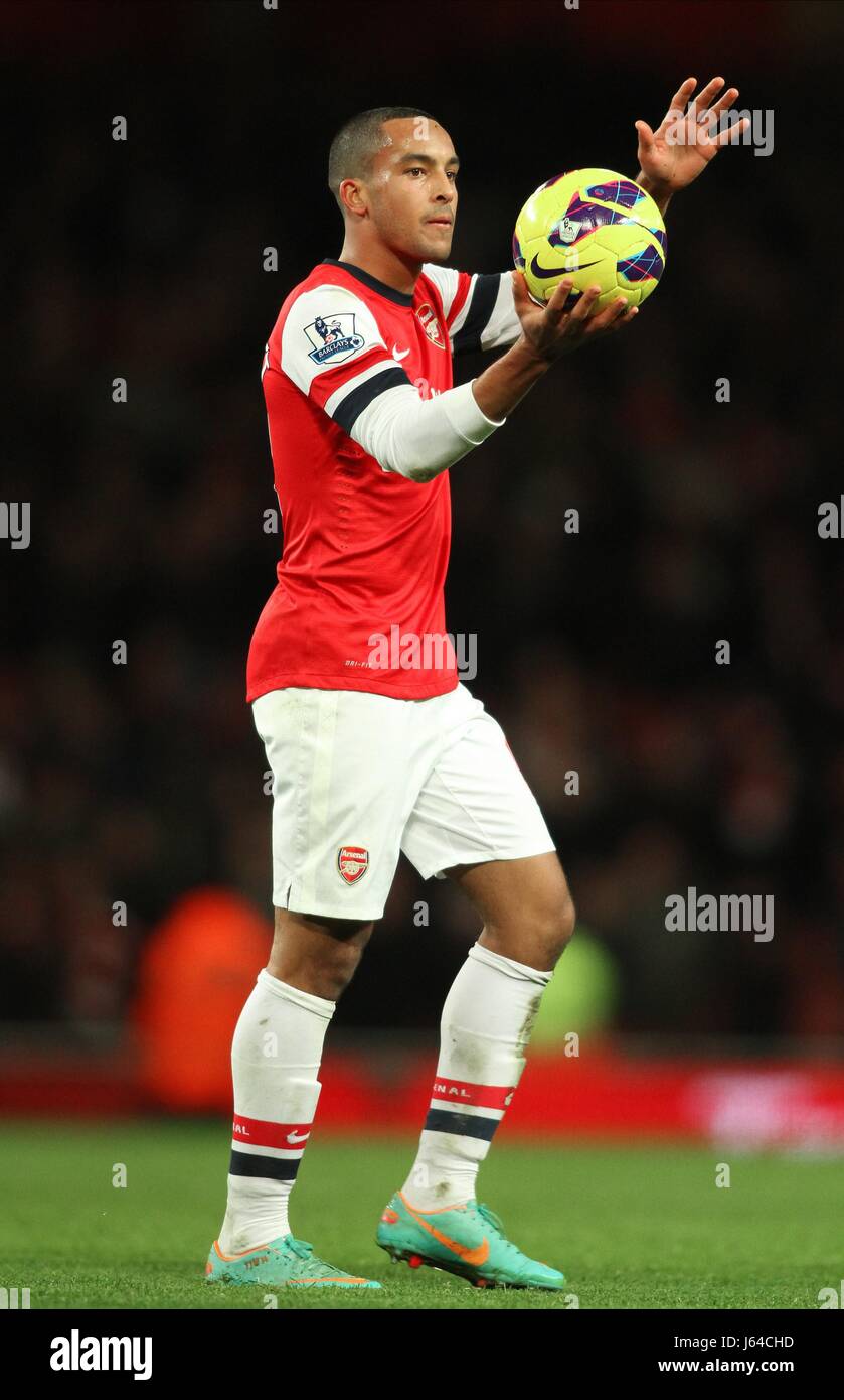 THEO WALCOTT GRABS MATCH BALL ARSENAL V NEWCASTLE UNITED LONDON ENGLAND UK 29 December 2012 Stock Photo