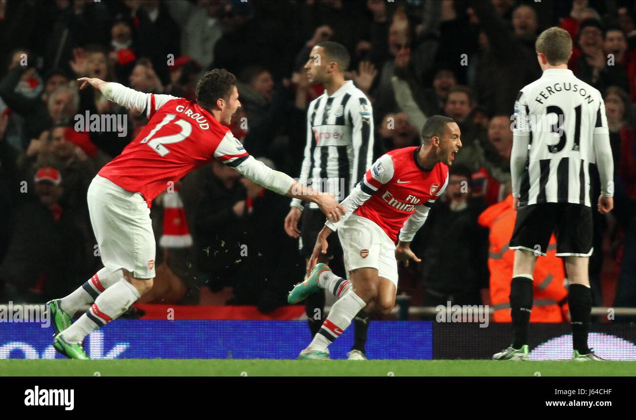 THEO WALCOTT CELEBRATES HIS 3R ARSENAL V NEWCASTLE UNITED LONDON