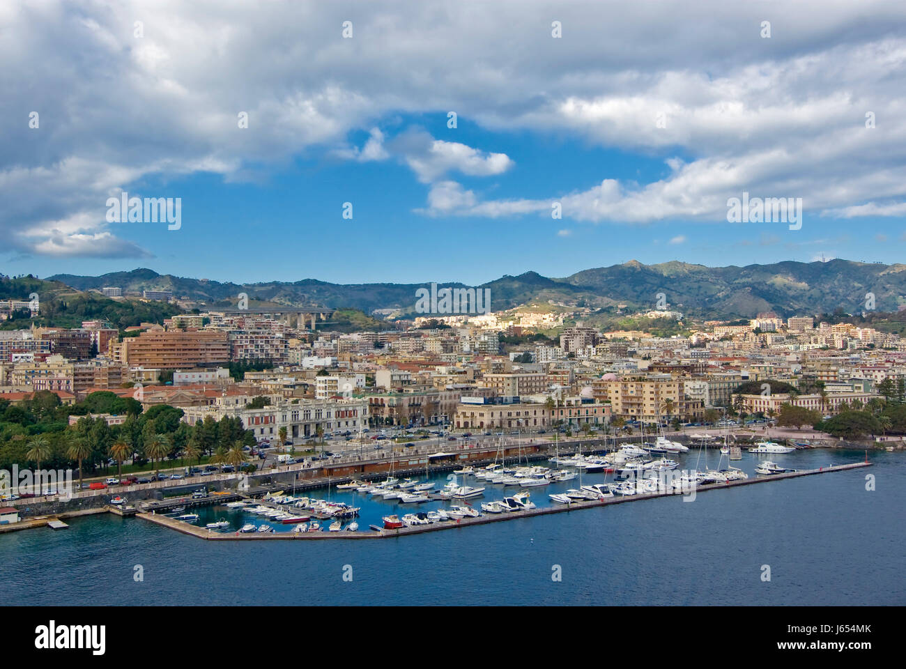 messina in sicily Stock Photo Alamy