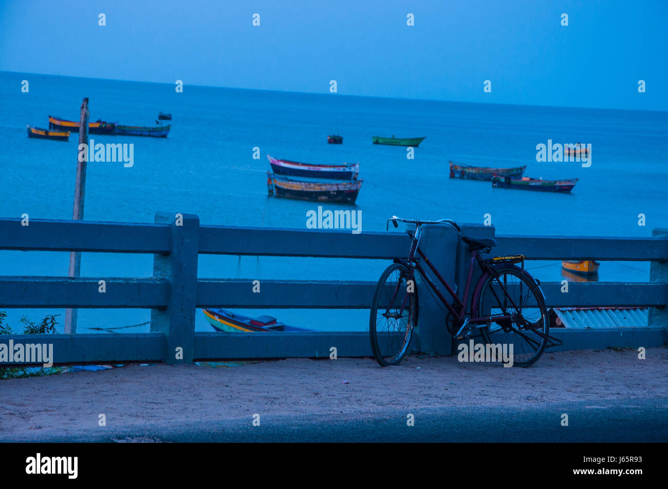 Momentary Things Momentary hi-res stock photography and images - Alamy