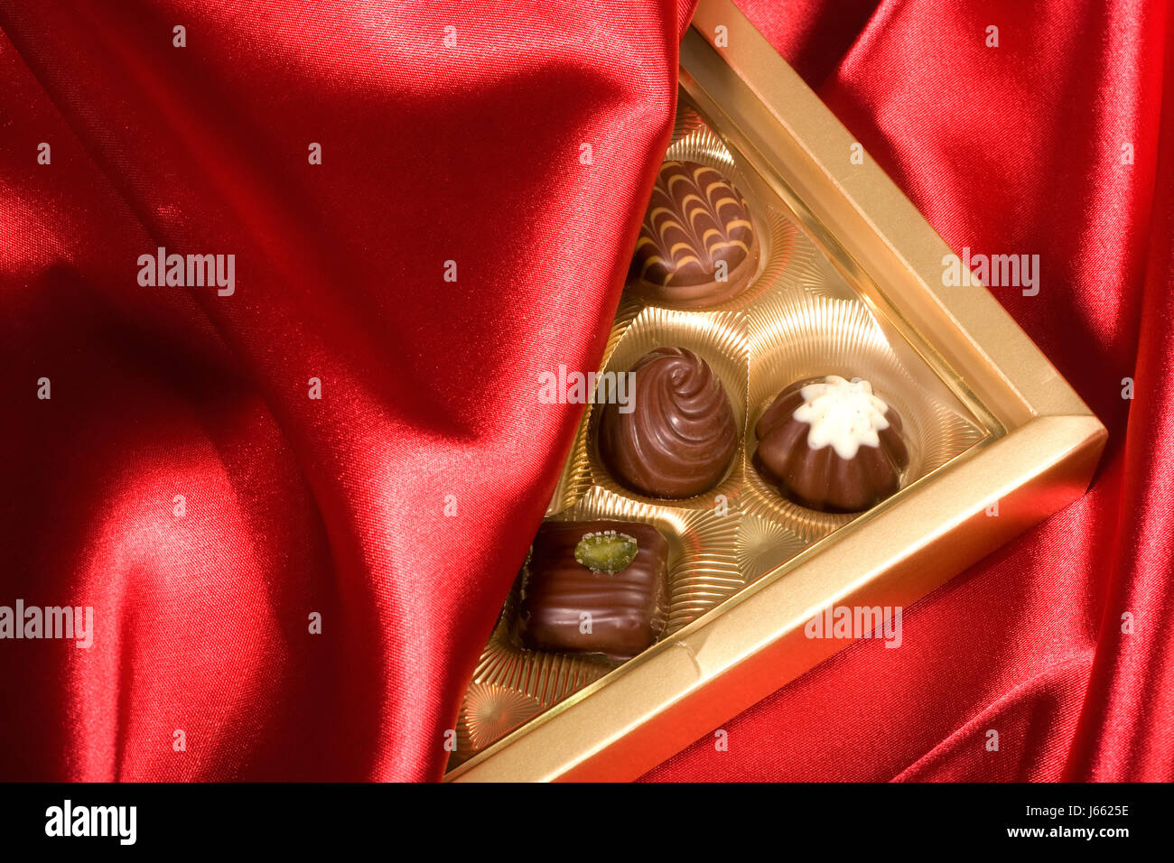 sweet gift candy satin valentine red dessert chocolate present food aliment Stock Photo