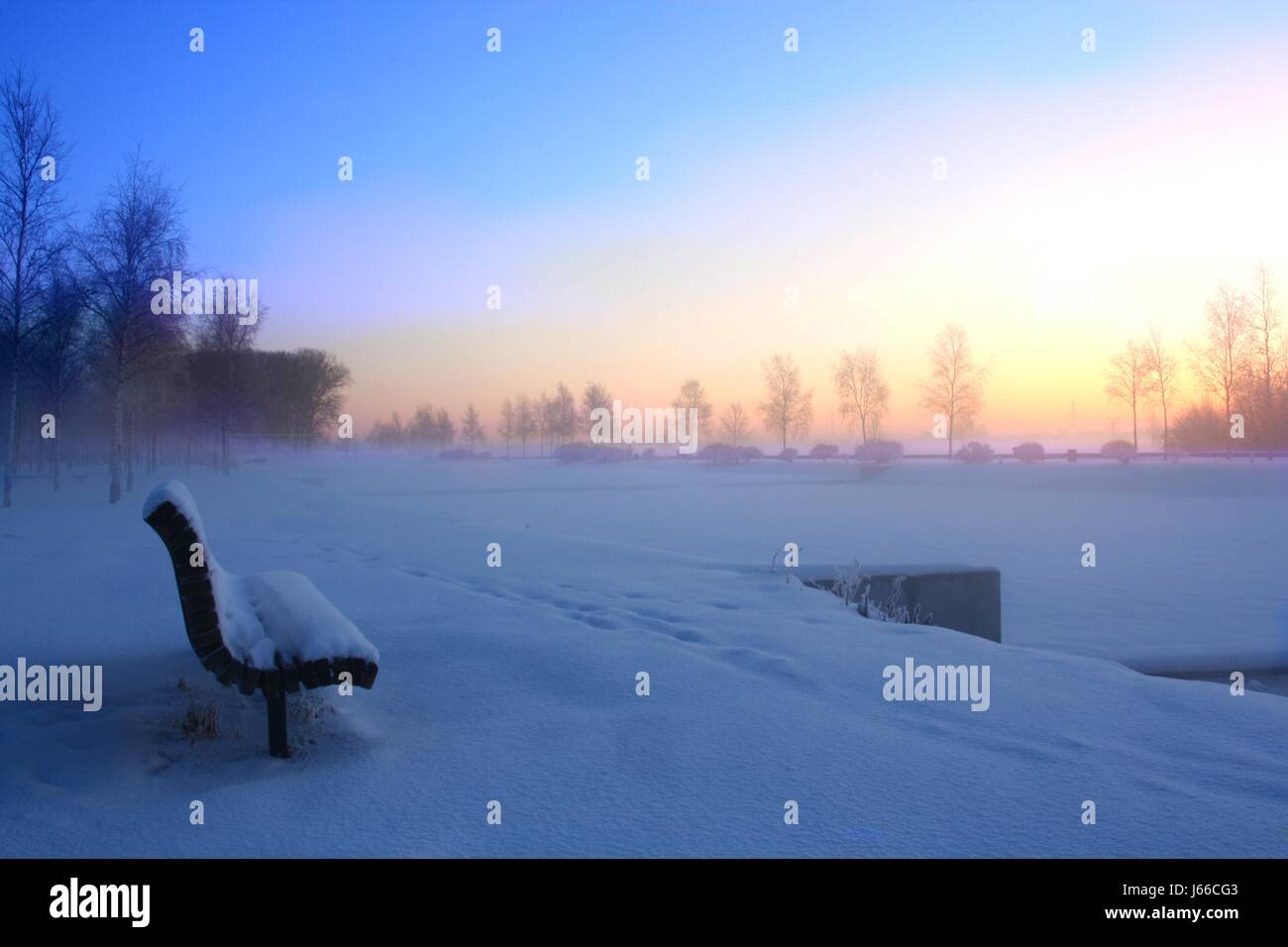 waiting for the sun Stock Photo Alamy