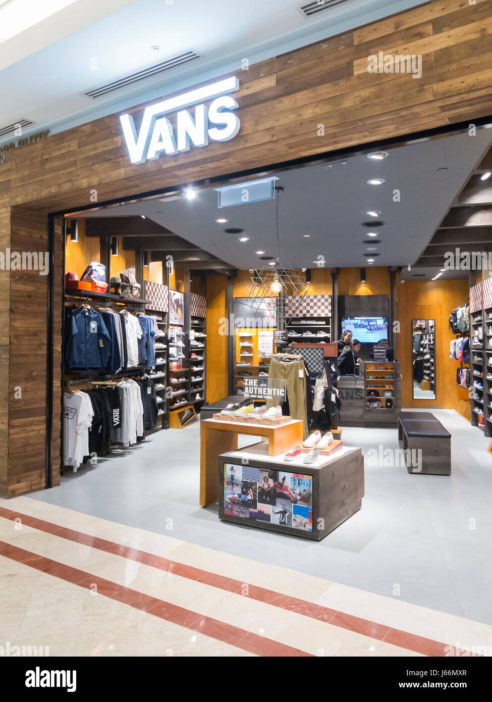 Vans shop hi-res stock photography and images - Alamy
