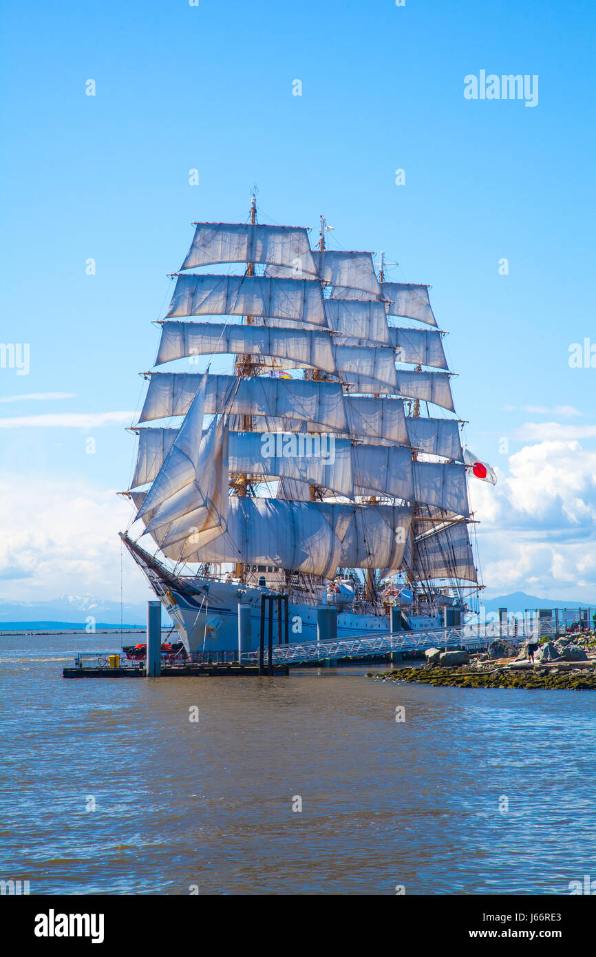 Japanese sail training tall ship Kaiwo Maru Stock Photo Alamy