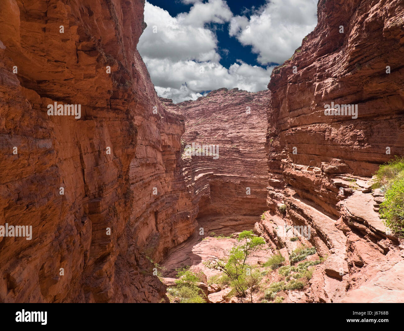 rock ravine Canyon cliff layers arid slim sligth lean gaunt thin red