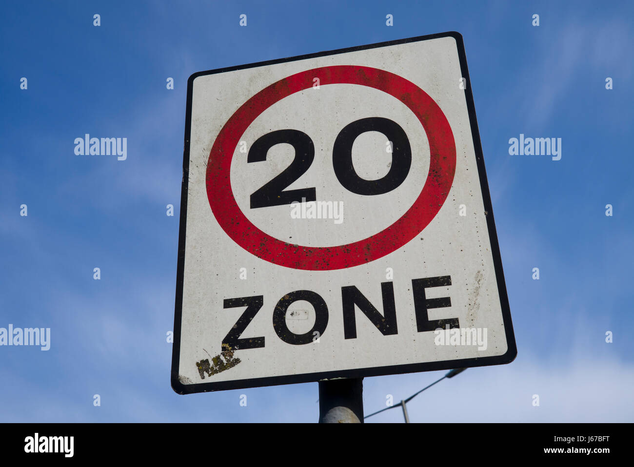 UK 20 mph zone warning sign Stock Photo