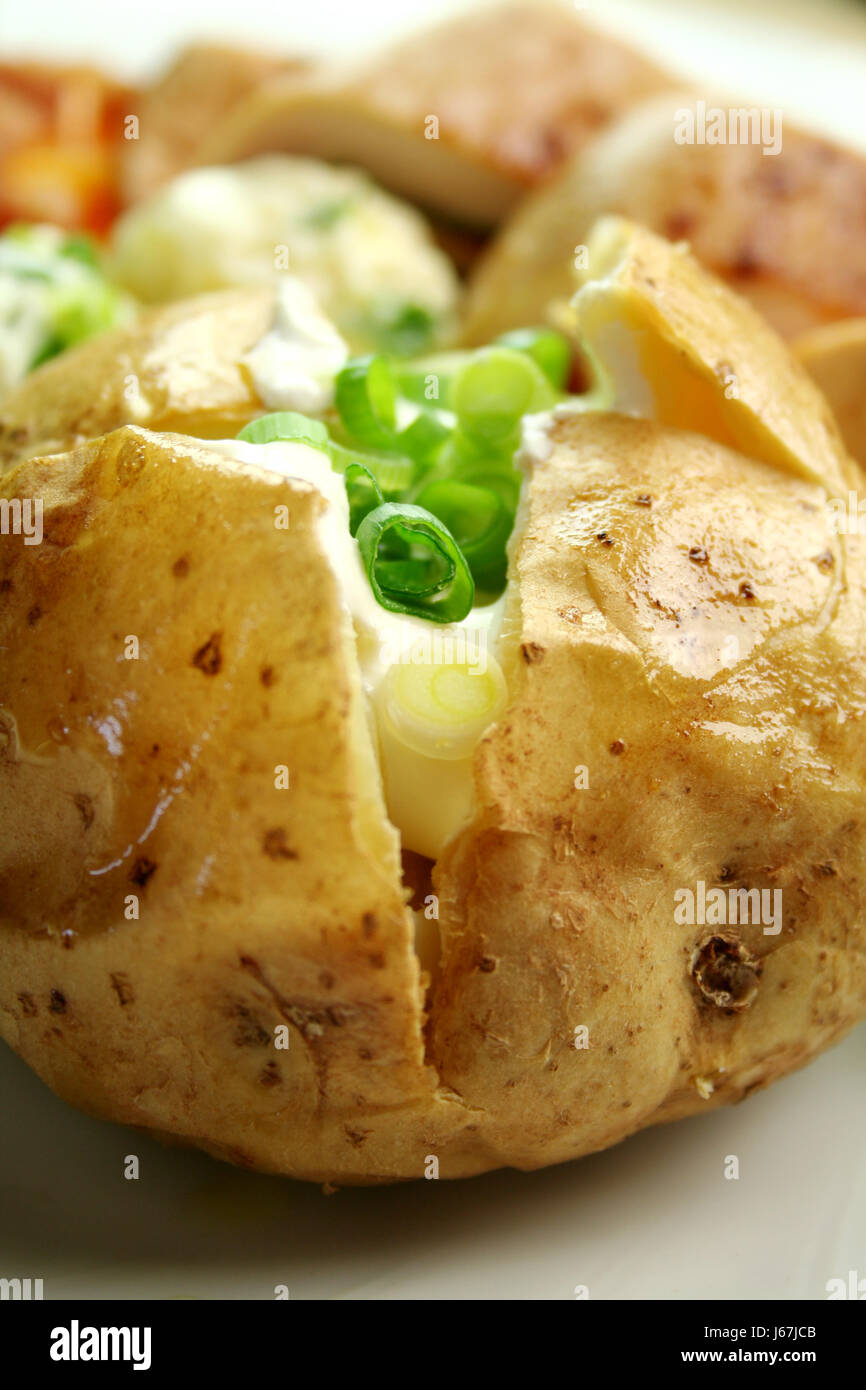 baked potato potatoe food aliment skin kitchen cuisine boil cooks