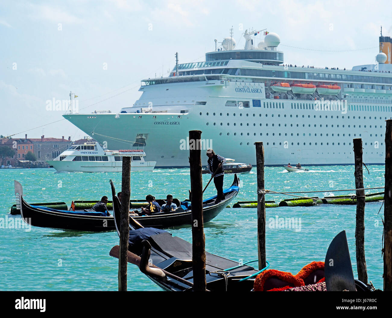 Costa cruise ship hi-res stock photography and images - Alamy