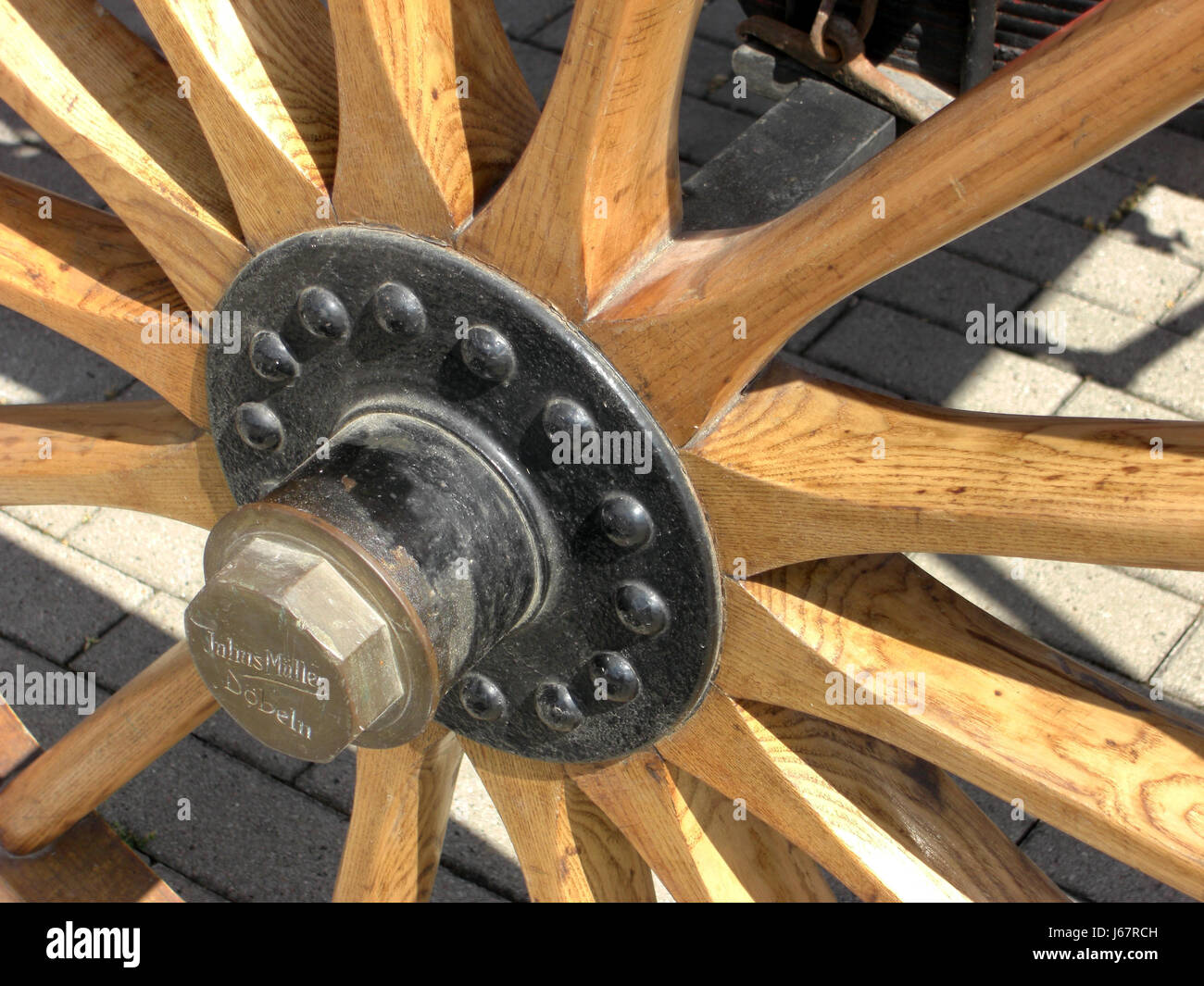 historical antique axis cartwheel wheel hub old drive historical wheel 