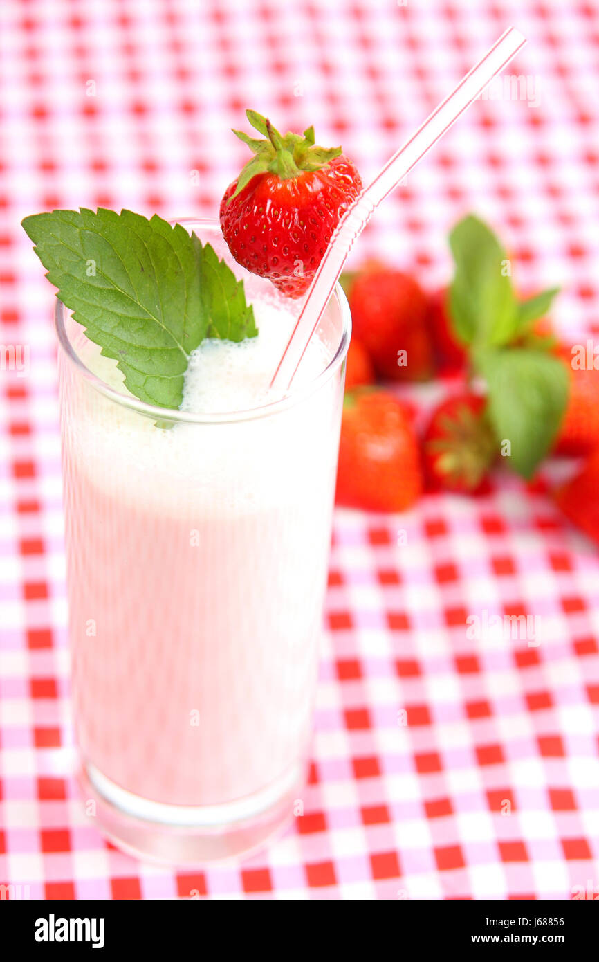 strawberry strawberries food aliment vitamins vitamines eco fruit