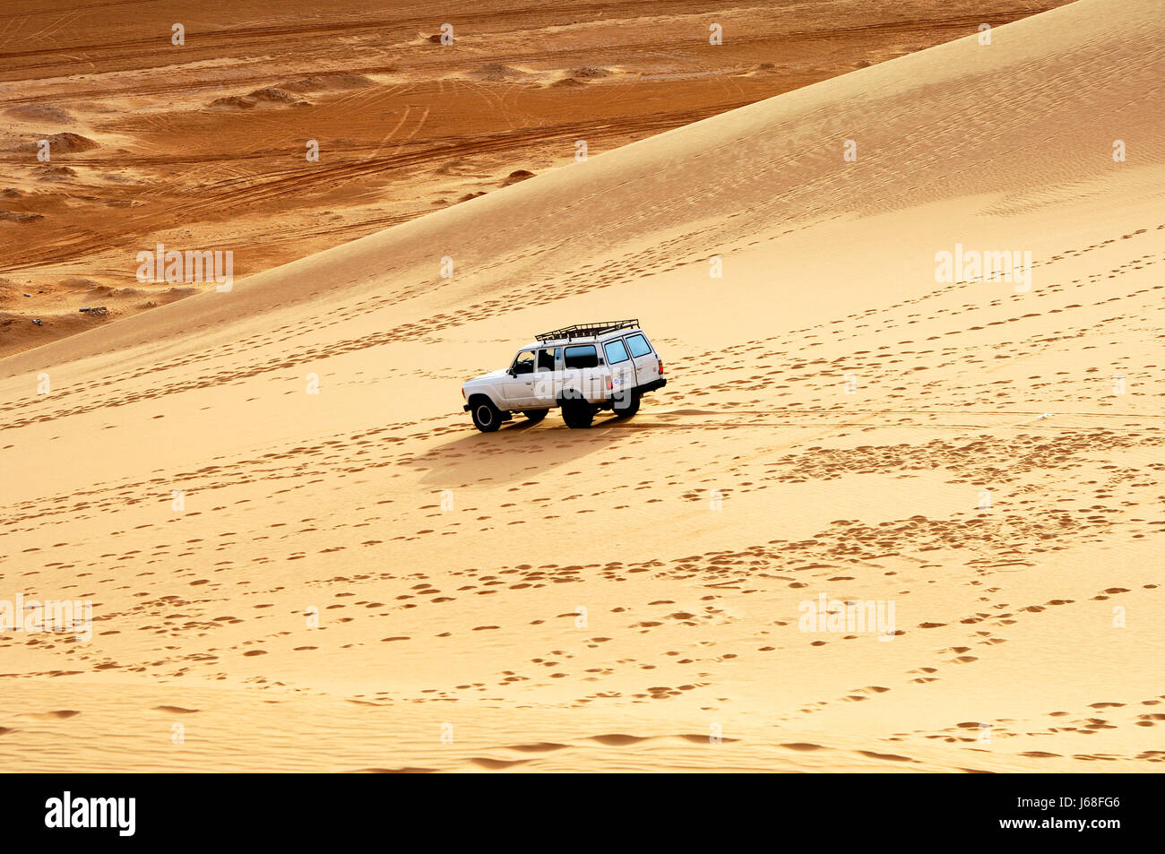 desert wasteland dune denes desert wasteland africa extreme haven car ...